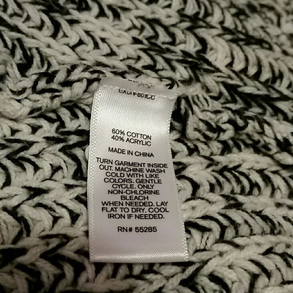 Express sweater black white stitch drape front - Picture 8 of 8